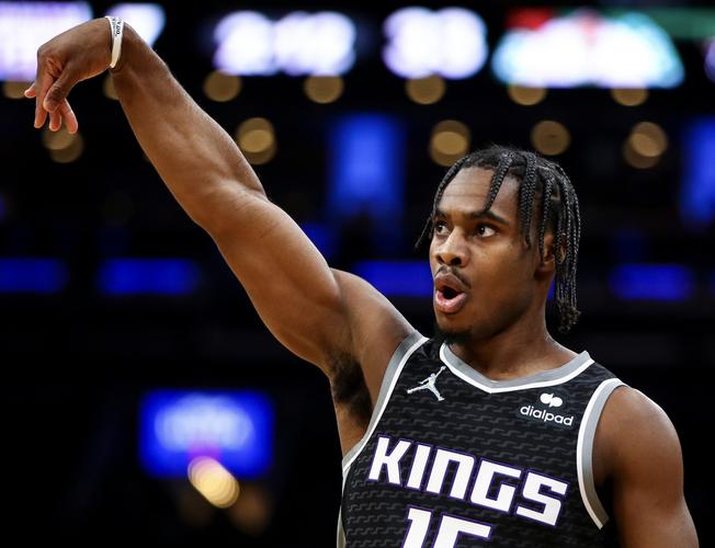 足协杯夺冠次数排名：山东8次居首，国安5次独居次席（足协杯夺冠次数榜：山东8冠领跑，国安以5冠稳居第二）