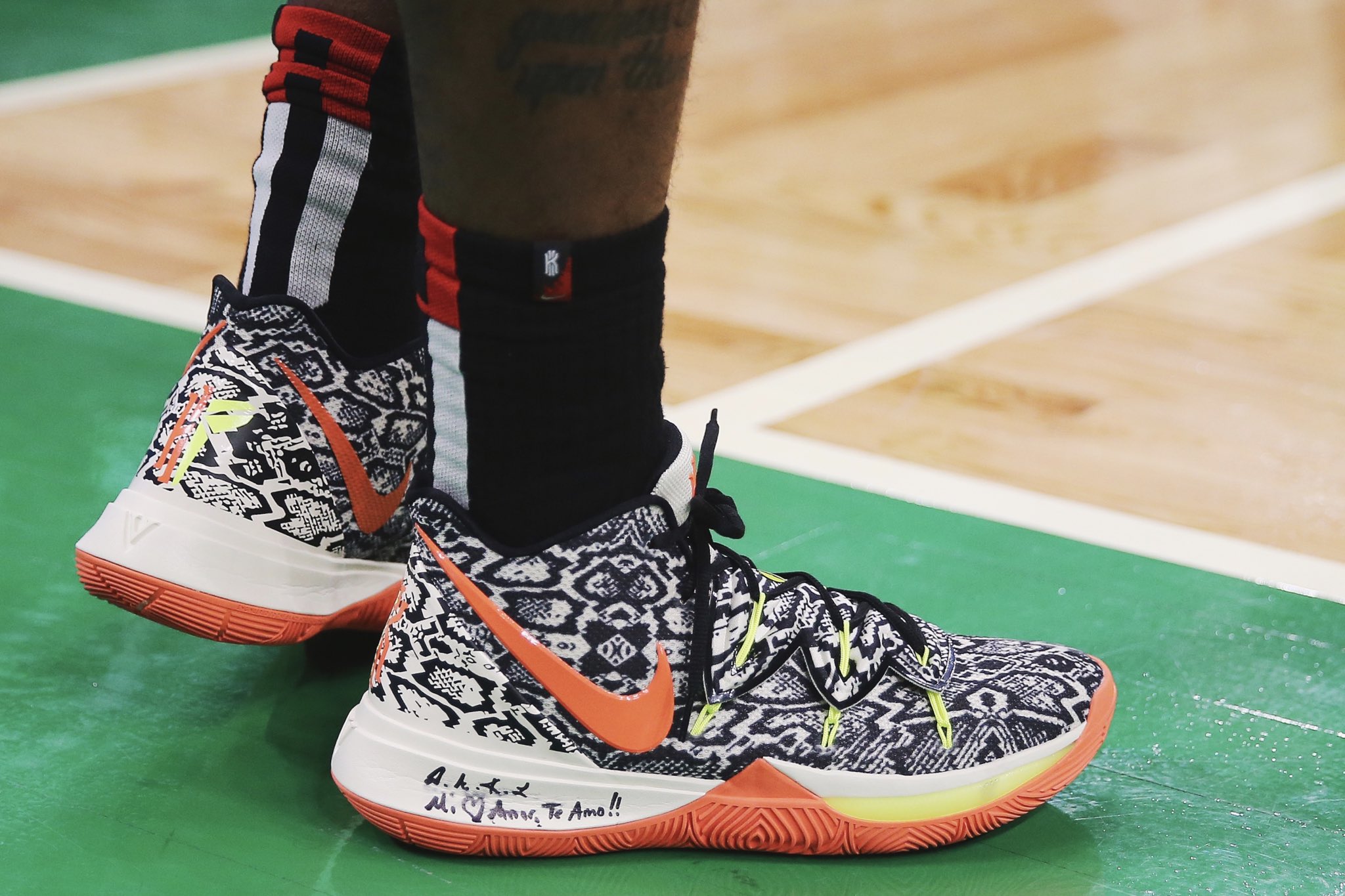 半场战报：皇马0-0塞尔塔，米利唐伤退，居莱尔射门偏出（半场速递：皇马与塞尔塔互交白卷，米利唐因伤离场，居莱尔射偏）