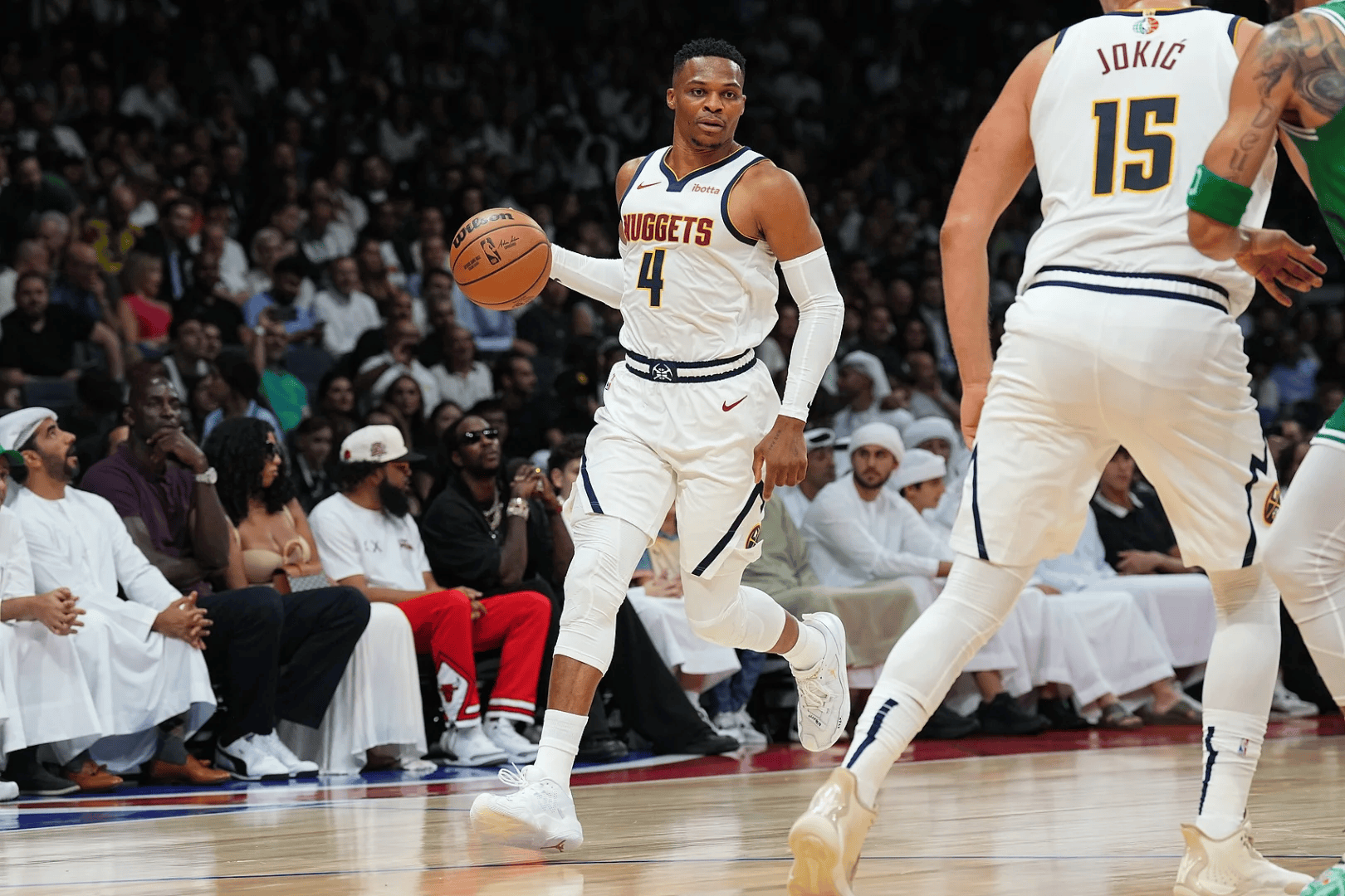 记者：埃切韦里想去罗马而非赫罗纳，他已向身边人重申这一点（记者：埃切韦里更愿加盟罗马而非赫罗纳，已向身边人再次表态）