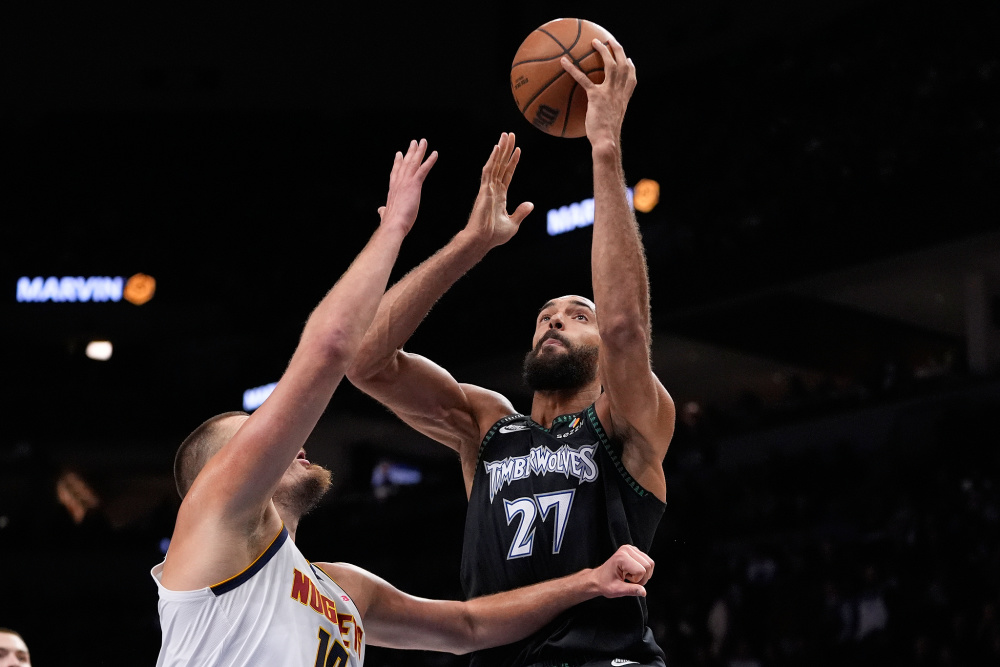 广东内线强势压制对手（广东内线火力全开碾压对手）